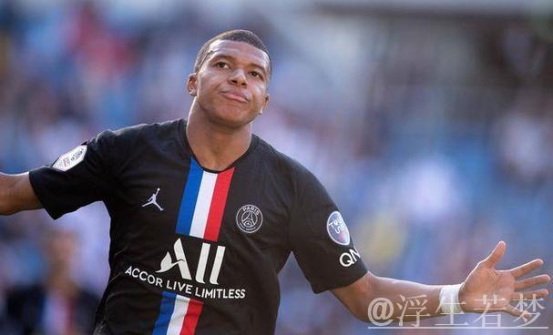 姆巴佩对金球奖得主话题持谨慎态度